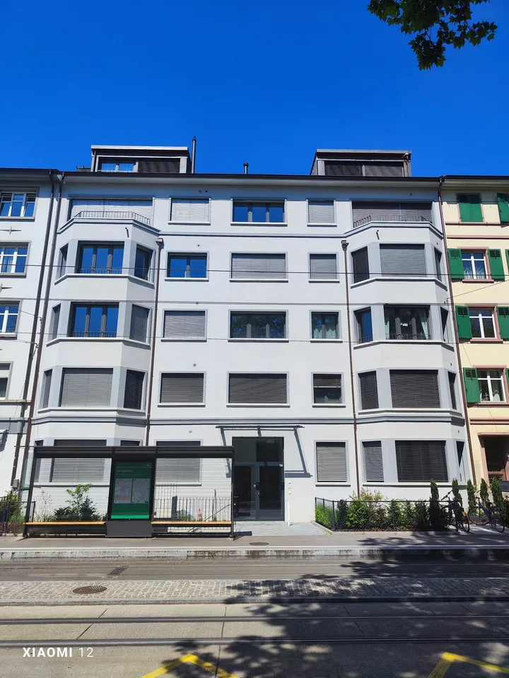 Wohnen über den Dächern von Basel / Exklusive 3.5-Zimmer-Wohnung (DG) gegenüber dem Zwinglihaus