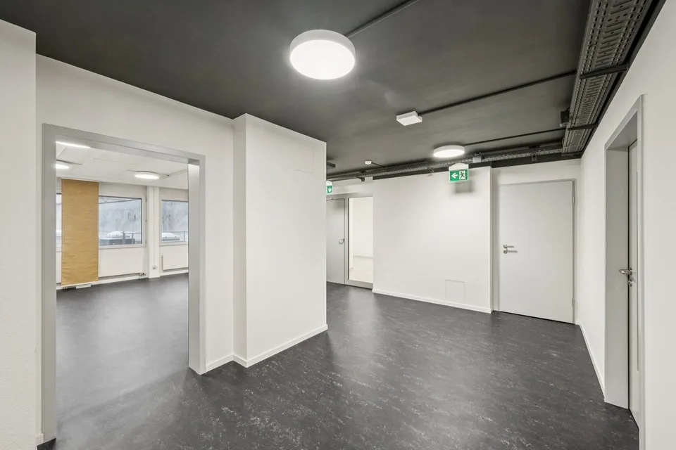 Bezugbereites Büro - Hammerspaces