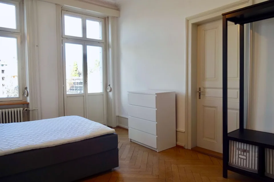 Stilvoll möbliertes WG-Zimmer in Basel
