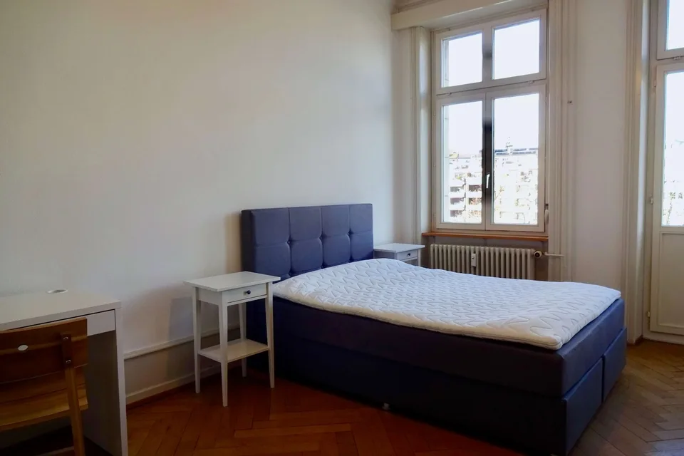 Stilvoll möbliertes WG-Zimmer in Basel