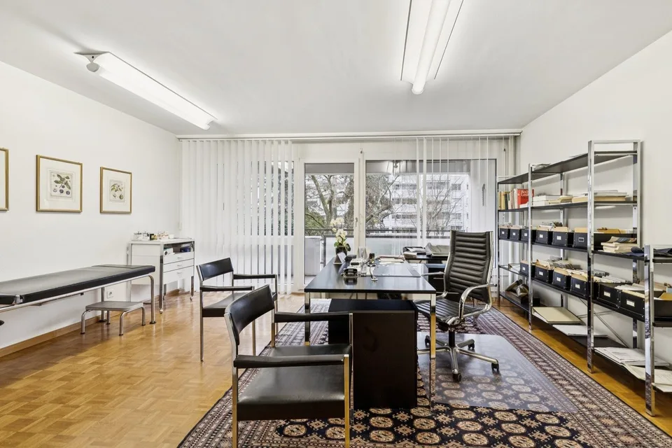 Praxis, Therapie oder Büro im Trendquartier Gundeldingen, Basel  187 m²