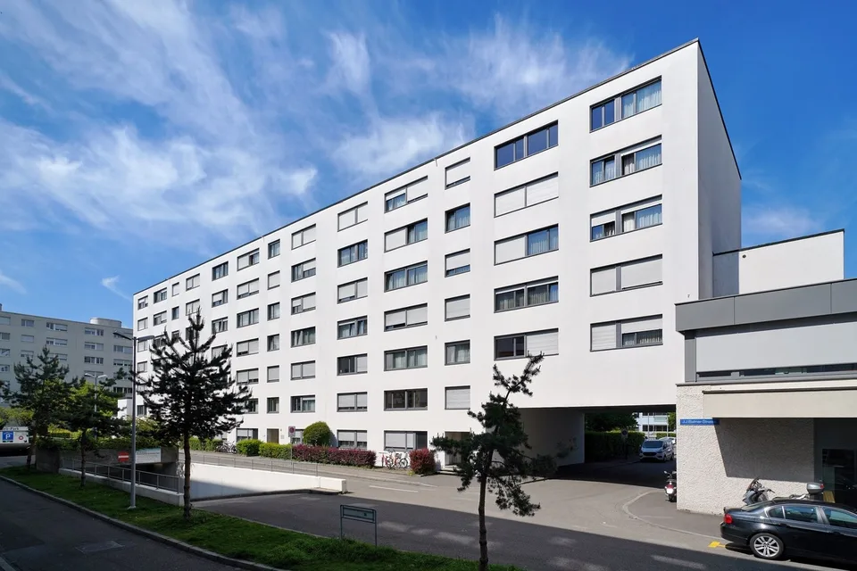 Praxis, Therapie oder Büro im Trendquartier Gundeldingen, Basel  187 m²