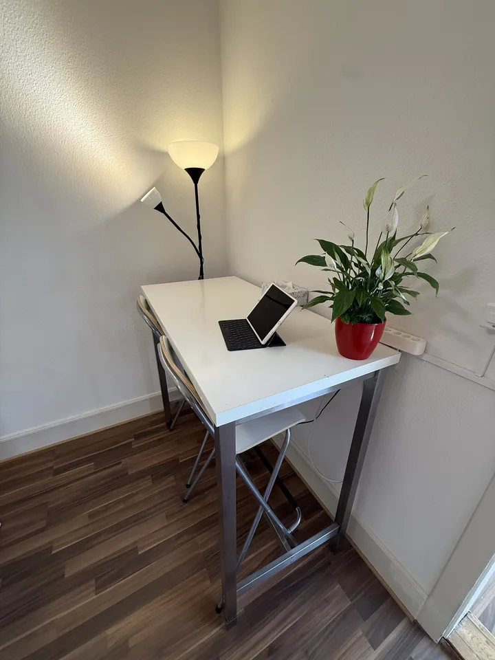 4.5 Flat comfortable living in a central location
