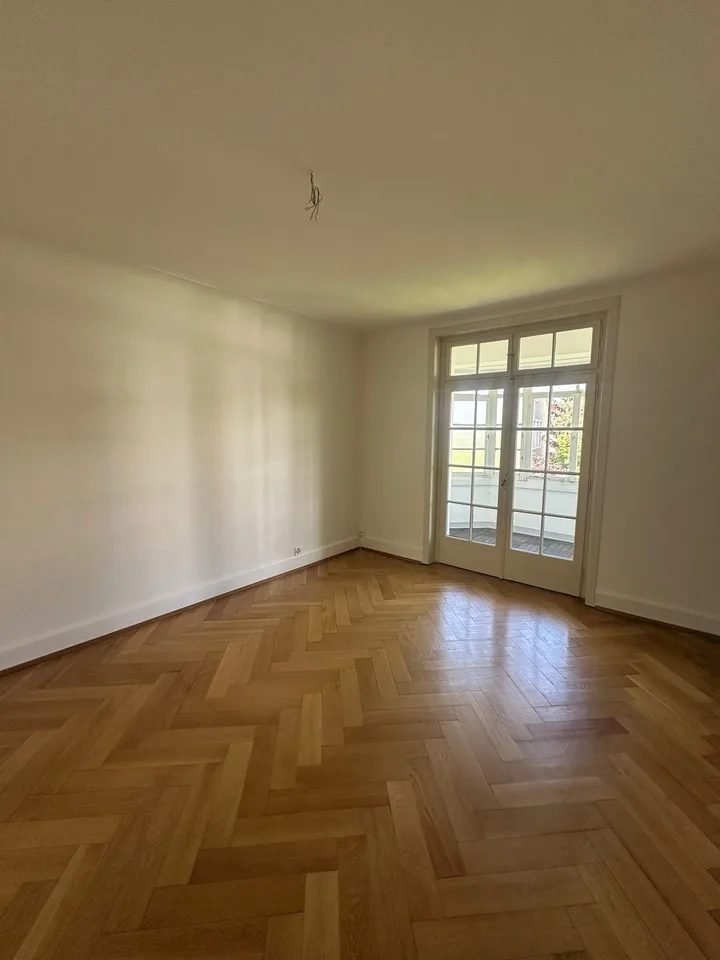 einzigartige 5 Zimmer Wohnung an ruhiger Wohnlage