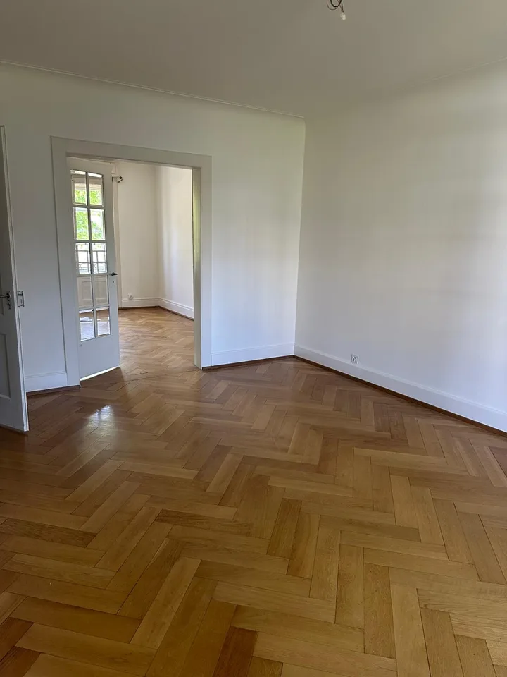 einzigartige 5 Zimmer Wohnung an ruhiger Wohnlage