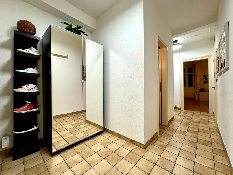Untermiete 3.5 Zimmer-Wohnung (1 Jahr)