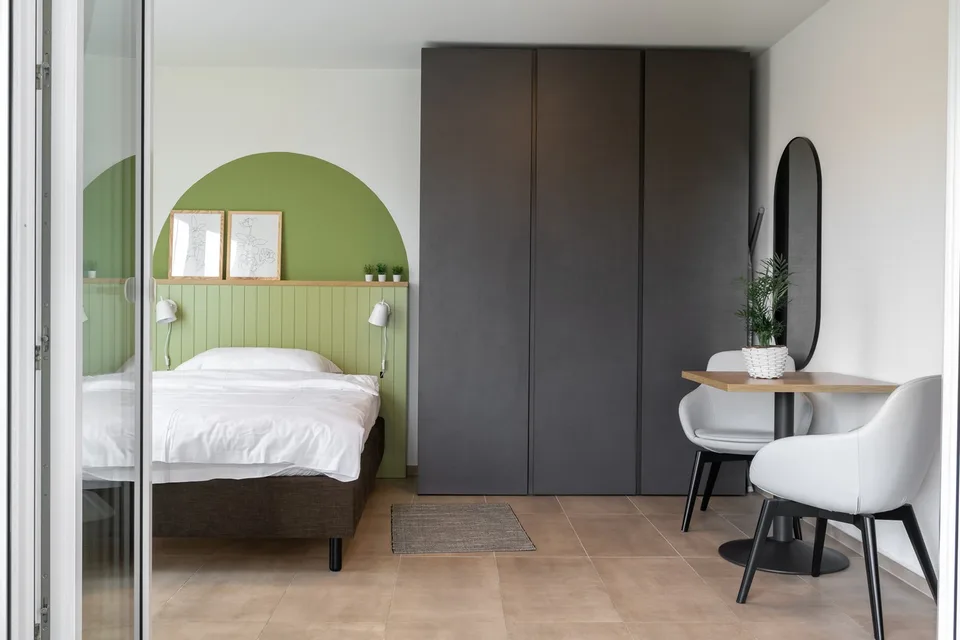 1.5 room apartment - with balcony 10 minutes from the mainstation
