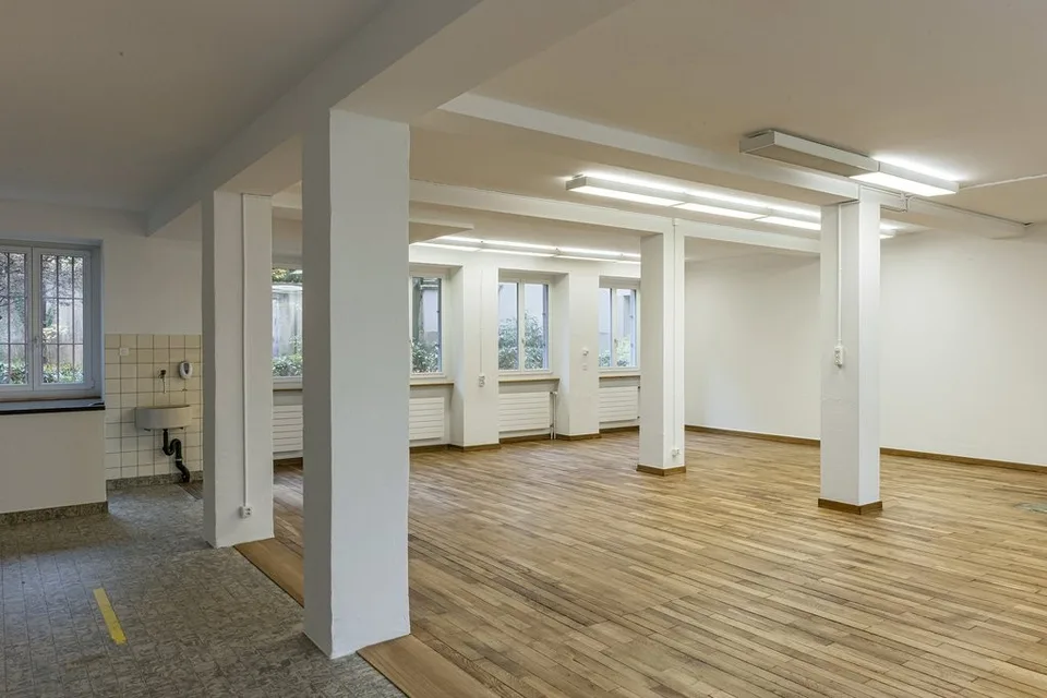 Vielseitig nutzbar: Ehemaliges Poststellenlokal im Bachlettenquartier – photo 6 of 7