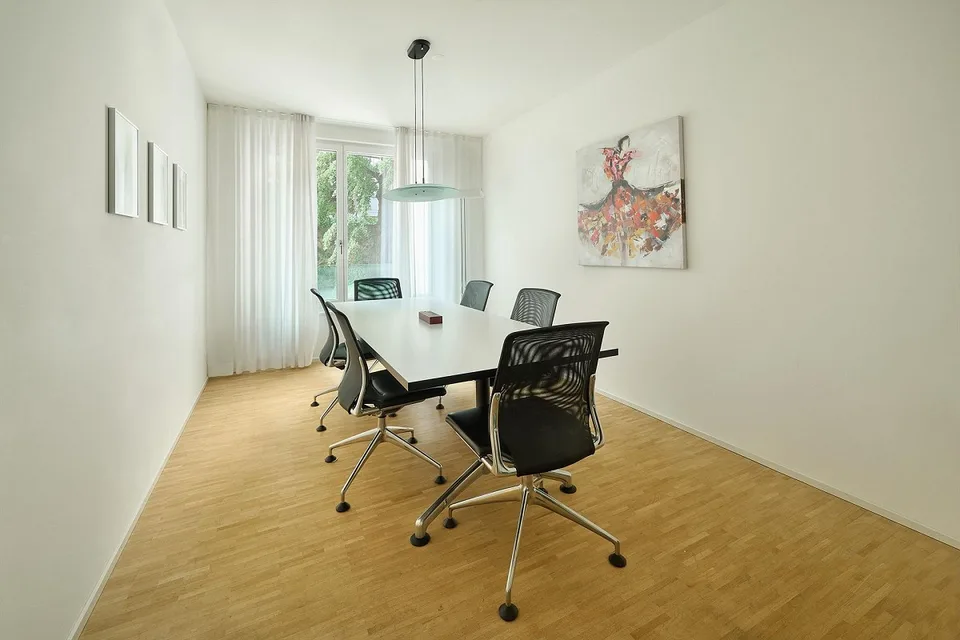 Nachmieter - Moderne und helle Büroräume an zentraler Lage in Basel