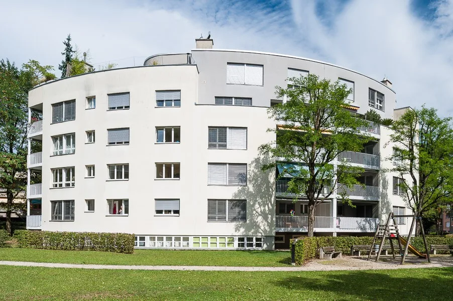 Autoeinstellhallenplätze