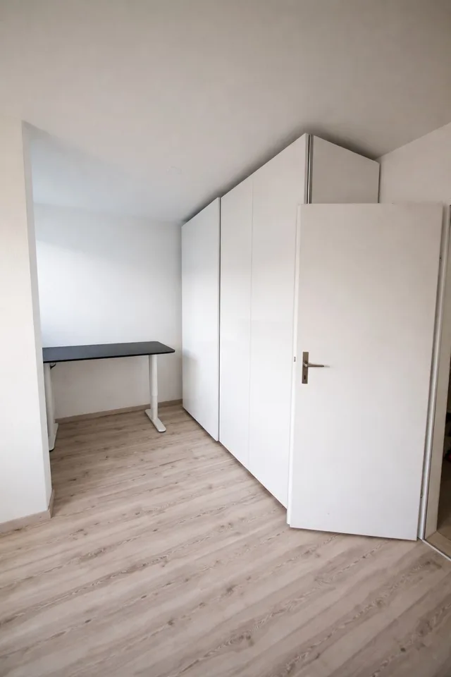 WG-Zimmer in möbilierter 3-Zimmer-Wohnung