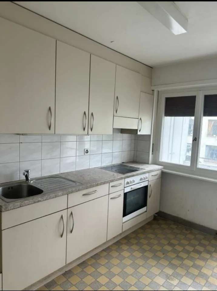 A Cozy Furnished Room Available