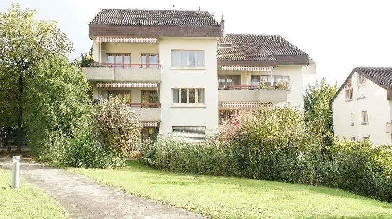 Autoeinstellhallenplatz in Oberwil zu vermieten!