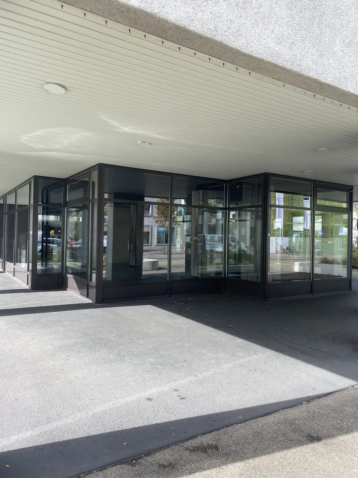 Ansprechendes Ladenlokal mit Lagerraum und Warenlift