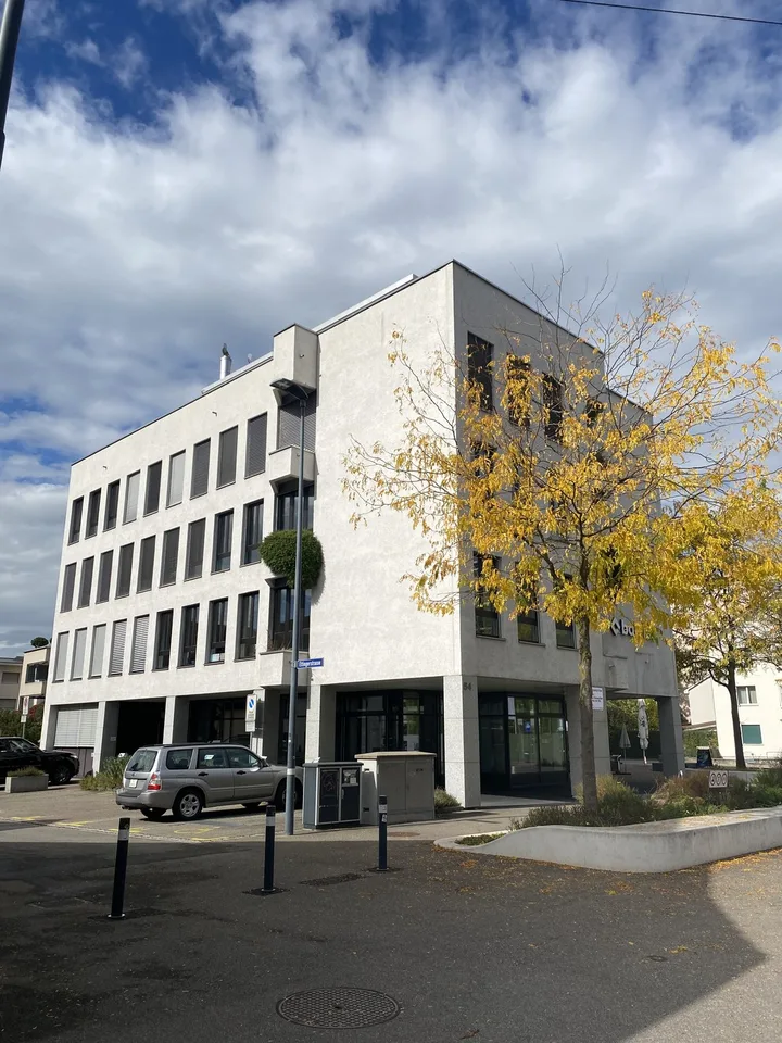 Ansprechendes Ladenlokal mit Lagerraum und Warenlift