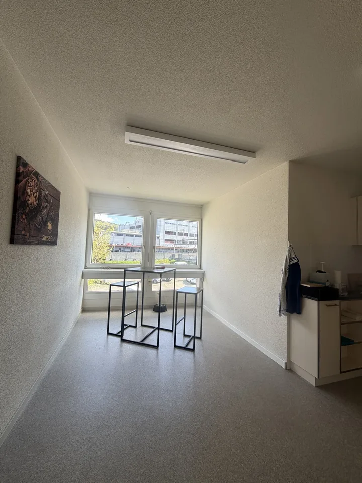 Wir vermieten attraktive und praktische Büroräumlichkeiten in Gümligen. – Foto 12 von 17