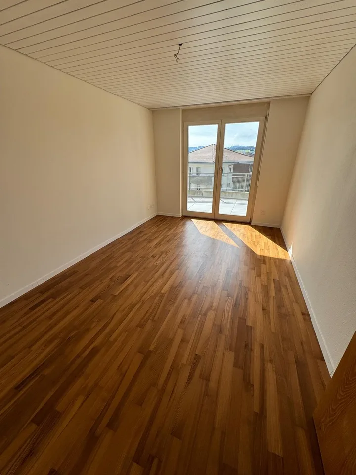 4.5-Zimmerwohnung im 2. Obergeschoss – Erstvermietung nach Sanierung