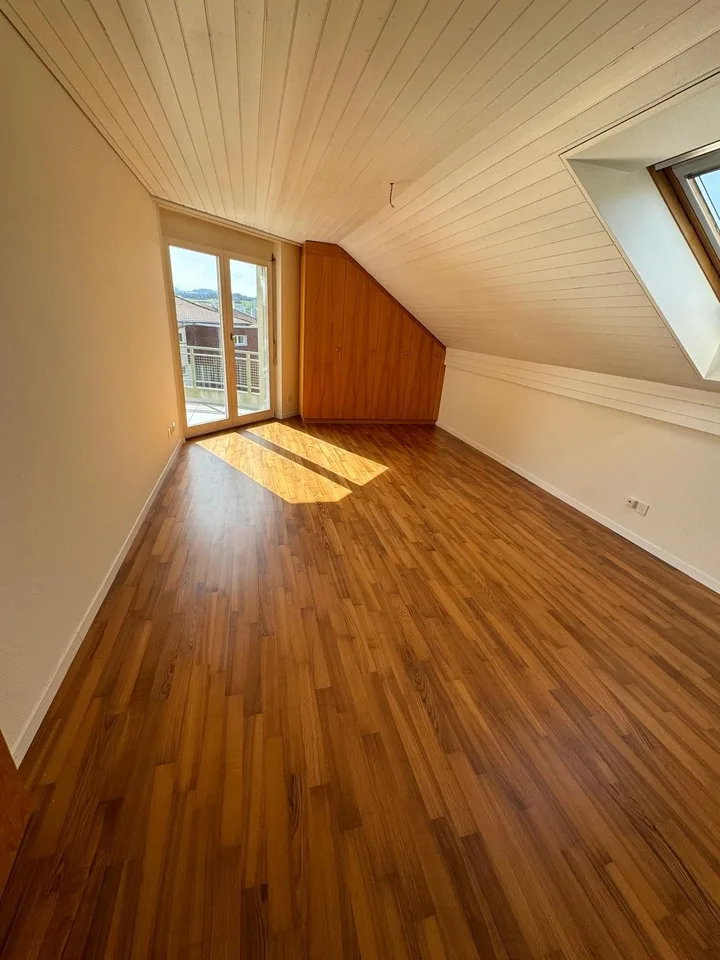 4.5-Zimmerwohnung im 2. Obergeschoss – Erstvermietung nach Sanierung