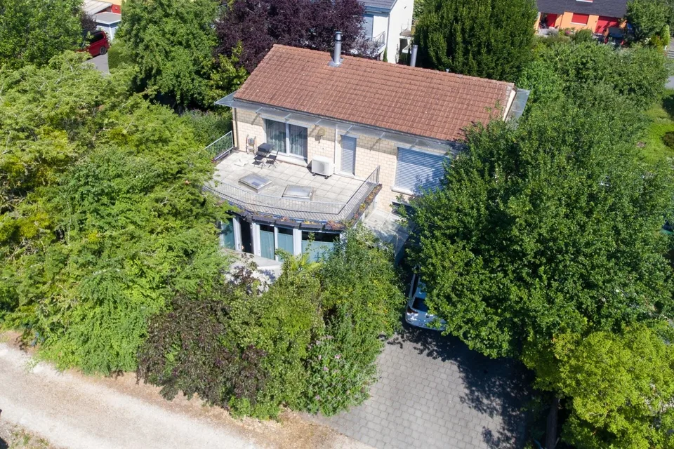 Charmantes Haus mit Bauland