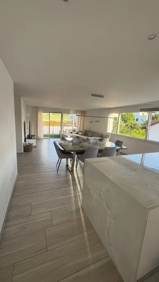Spacious 24 m2 Room with Private Bathroom in a Premium 137 m2 Apartment - Dagmersellen