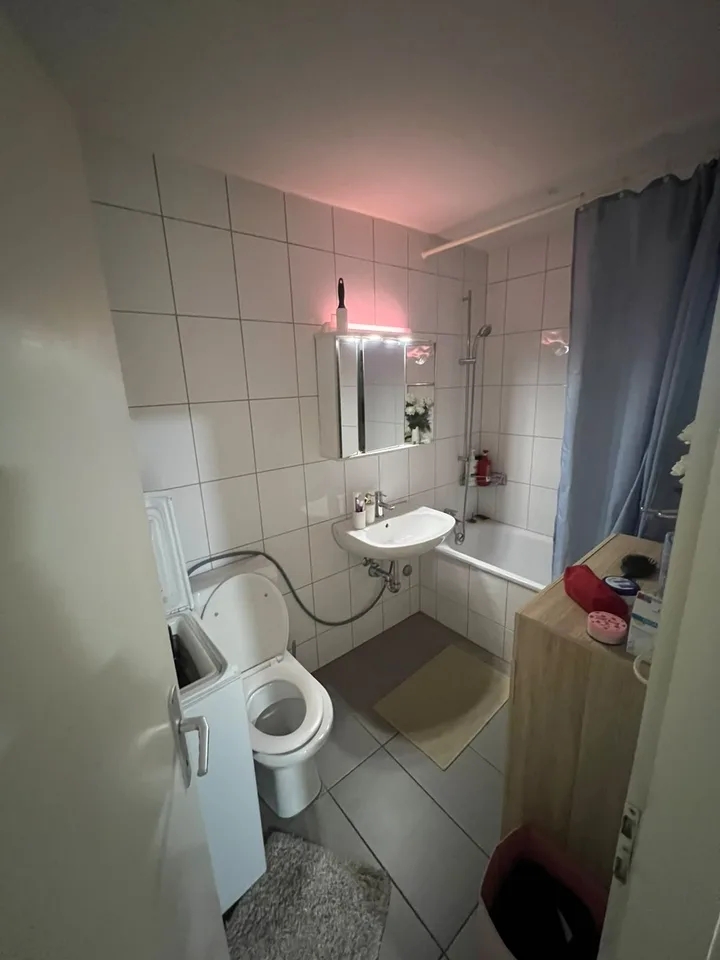 Helle, gepflegte Wohnung mit Balkon – Nachmieter ab 1. August 2026 gesucht