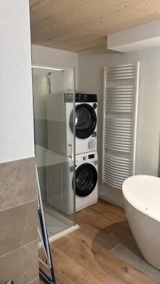 grosszügige Neubau Wohnung mit 2 Nasszellen und Garge mit E-Ladung zu vermieten