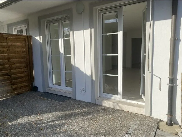 2 1/2 Zimmerwohnung mit eigene Garten ab 1.7. 2026