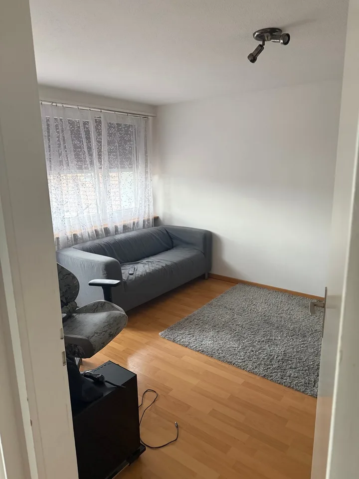 Gemütliche 2.5-Zimmer-Wohnung mit Balkon in Unterkulm