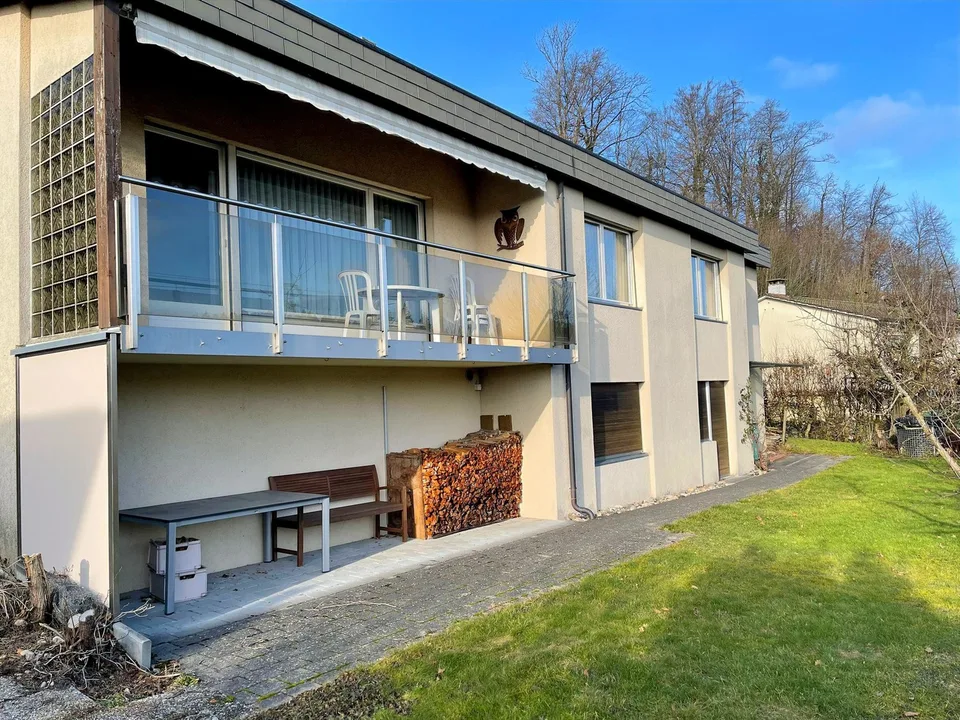 Schönes Einfamilienhaus mit viel Platz zu verkaufen