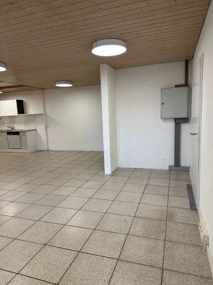 Ladenfläche mit Lager/Büromöglichkeiten – Foto 6 von 6