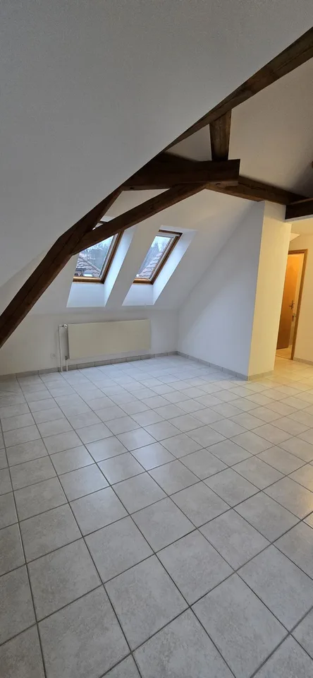 Charmante Dachwohnung mit Galerie