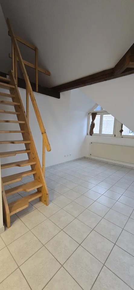 Charmante Dachwohnung mit Galerie