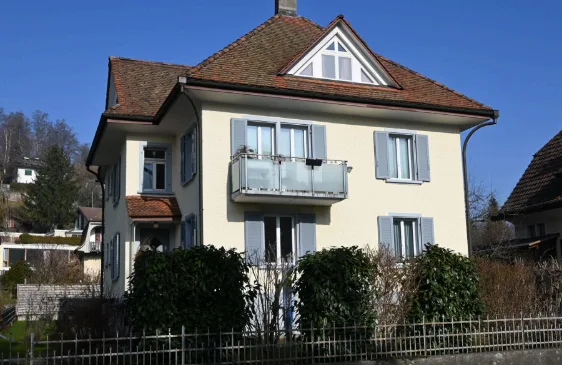 Charmante Dachwohnung mit Galerie