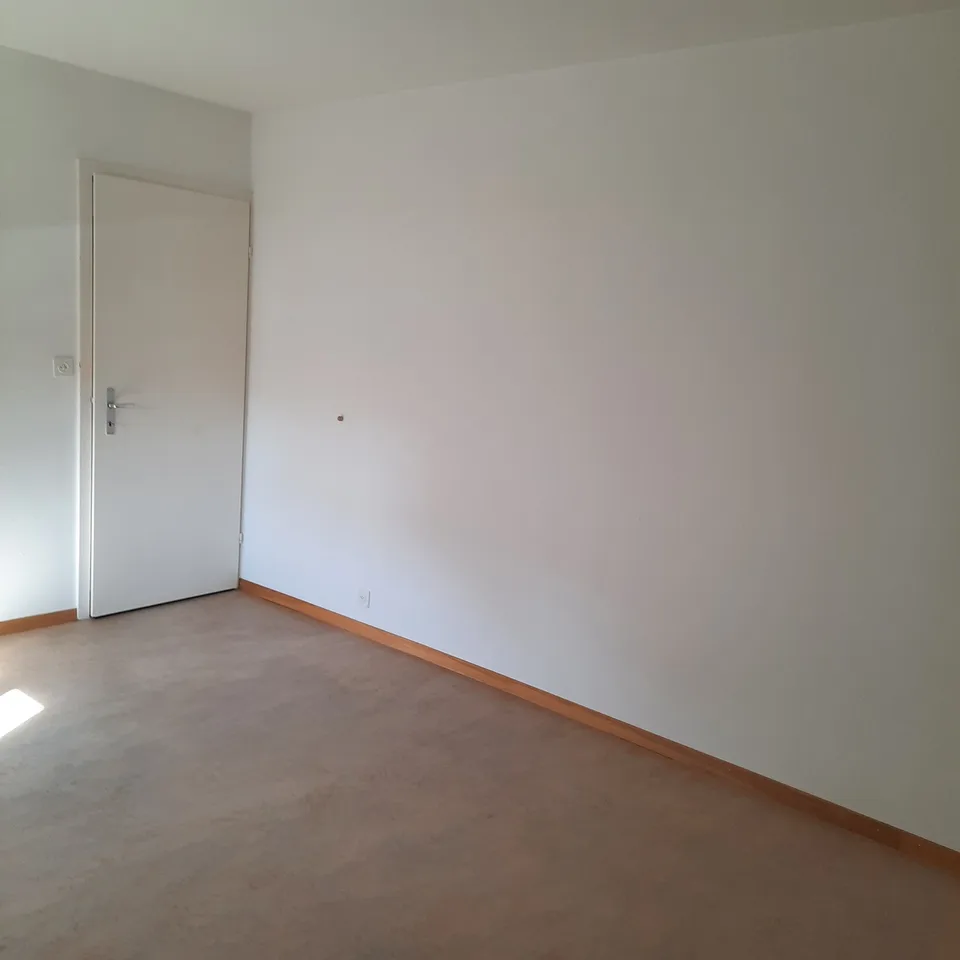 helles, grosses WG Zimmer ca. 20qm, a bright, large room, approx. 20 square meter