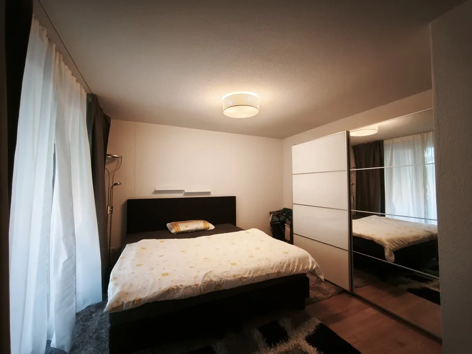Moderne 2.5 Zimmerwohnung in ruhiger Lage & Top-Anbindung