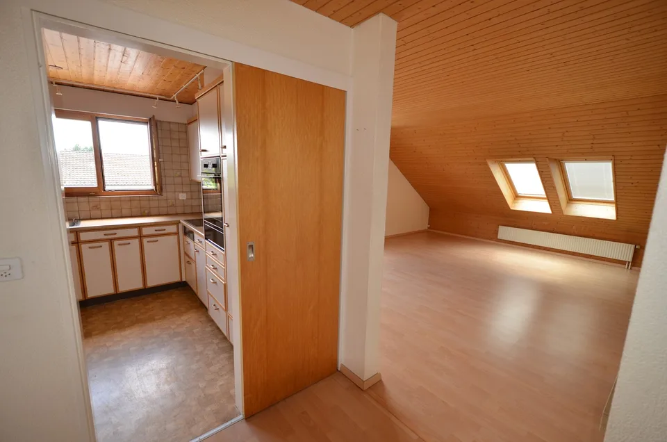 4.5 Zimmer Dachgeschoss-Wohnung mit Wintergarten, 160m2 komfortables Wohnen