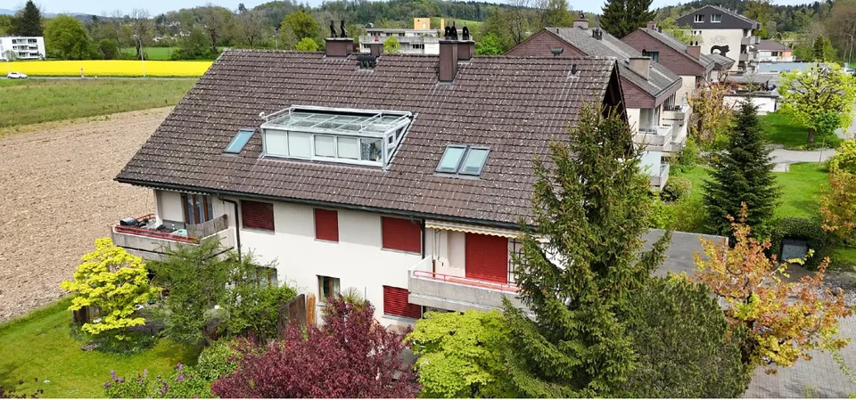 4.5 Zimmer Dachgeschoss-Wohnung mit Wintergarten, 160m2 komfortables Wohnen
