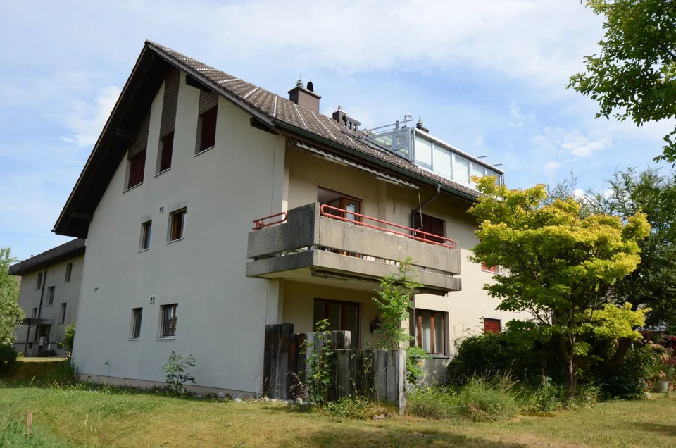 4.5 Zimmer Dachgeschoss-Wohnung mit Wintergarten, 160m2 komfortables Wohnen
