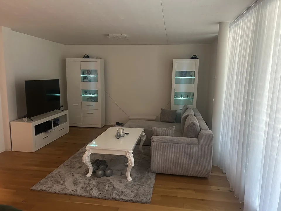 Moderne 2.5-Zimmer-Wohnung mit Balkon in Herzogenbuchsee – Nachmieter ab 1. August gesucht