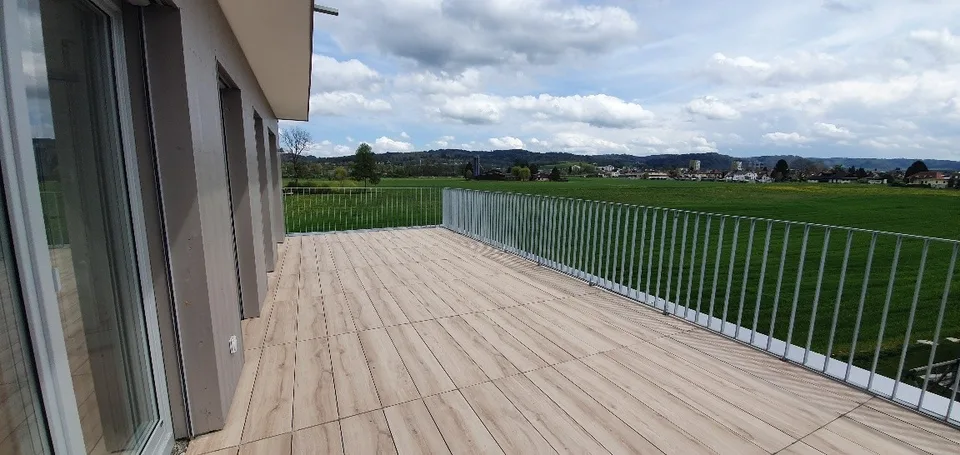 4.5 Zi. Maisonette-Wohnung 155m2 & 70m2 Terrassen - nur 2 Wohnungen im Haus!