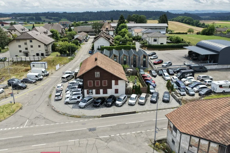 FLEXIBLES GEWERBEOBJEKT MIT WOHNEINHEIT AN DER HAUPTSTRASSE
