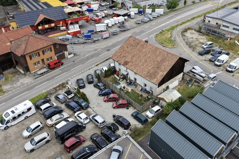 FLEXIBLES GEWERBEOBJEKT MIT WOHNEINHEIT AN DER HAUPTSTRASSE