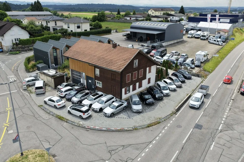 FLEXIBLES GEWERBEOBJEKT MIT WOHNEINHEIT AN DER HAUPTSTRASSE