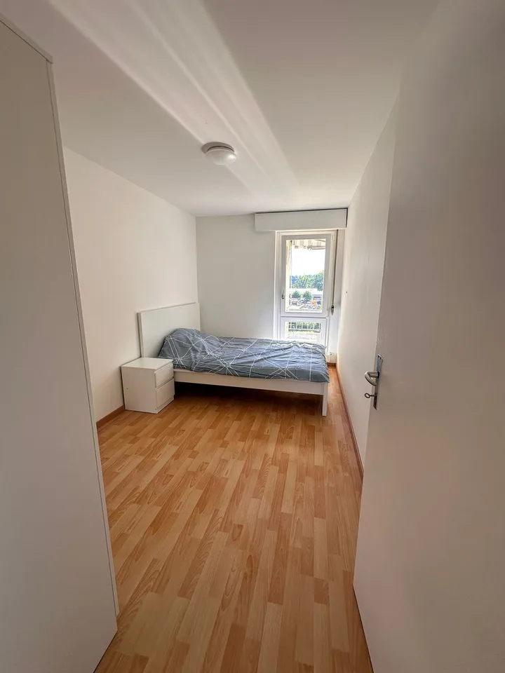 🏡 Modernes, möbliertes Zimmer in Oftringen – ab 01.09.2026 verfügbar