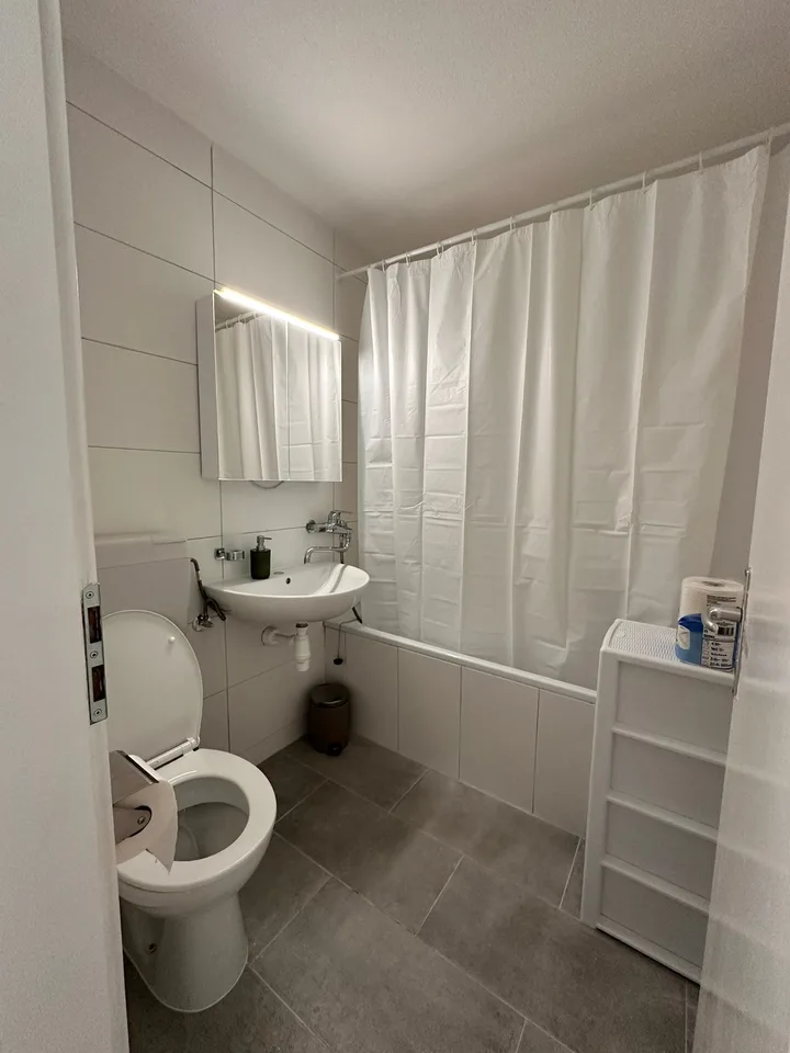 🏡 Modernes, möbliertes Zimmer in Oftringen – ab 01.09.2026 verfügbar