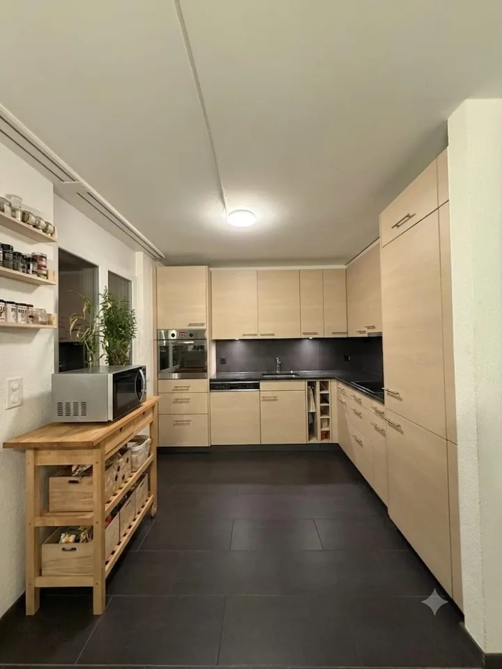 Helle 3.5-Zimmer-Wohnung mit Loggia und Terrasse in Subingen