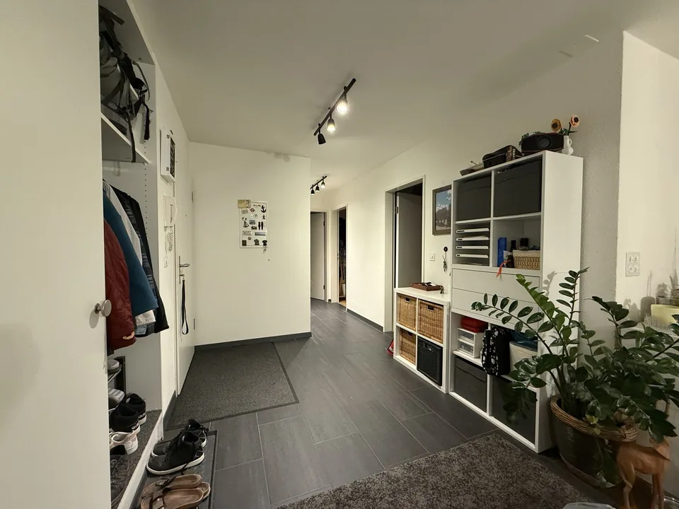 Helle 3.5-Zimmer-Wohnung mit Loggia und Terrasse in Subingen