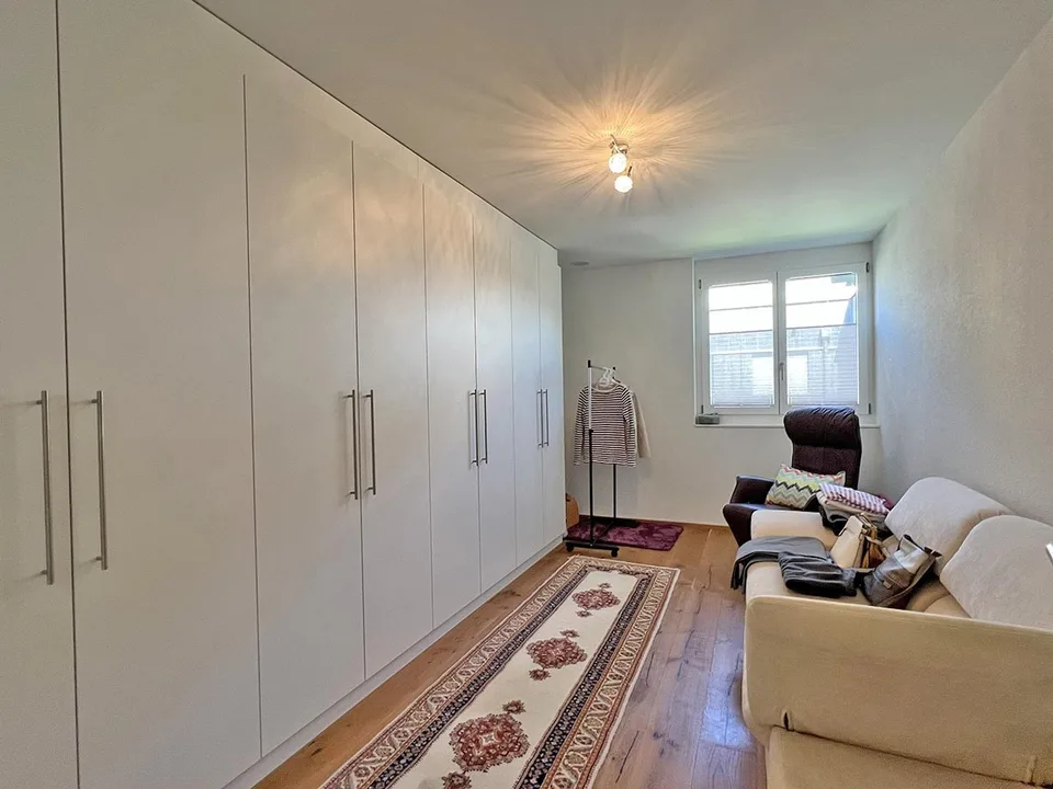 Abitare moderno con comfort Minergie, piano spazioso e posizione ideale