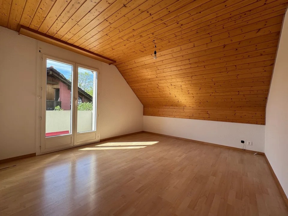Schöne und helle Wohnung mit Galerie in Fraubrunnen