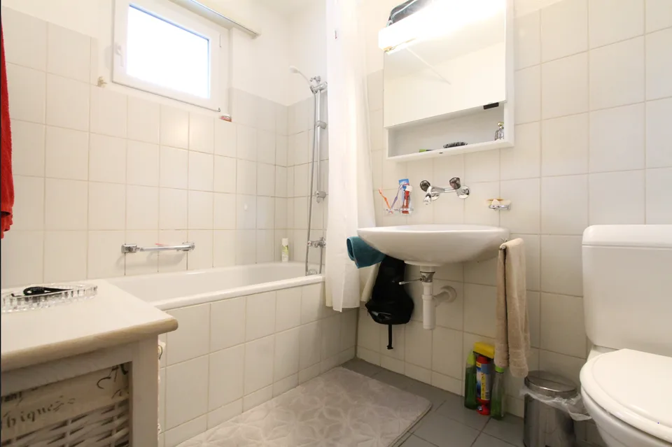 Helle 2.5-ZW mit Grossem Balkon